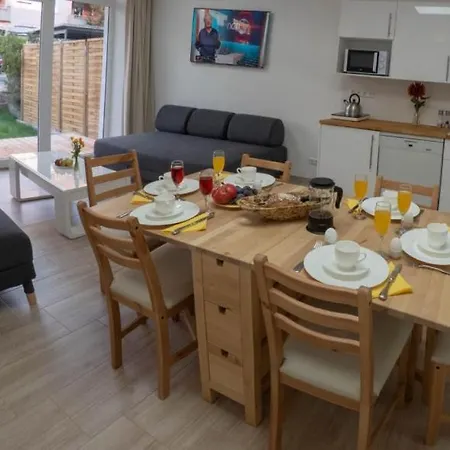 Eleonoras In Stadt Inklusive Eigenen Parkplaetzen Vor Der Tuer Appartement *