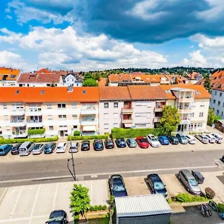 Eleonoras In Stadt Inklusive Eigenen Parkplaetzen Vor Der Tuer * Wurtzbourg